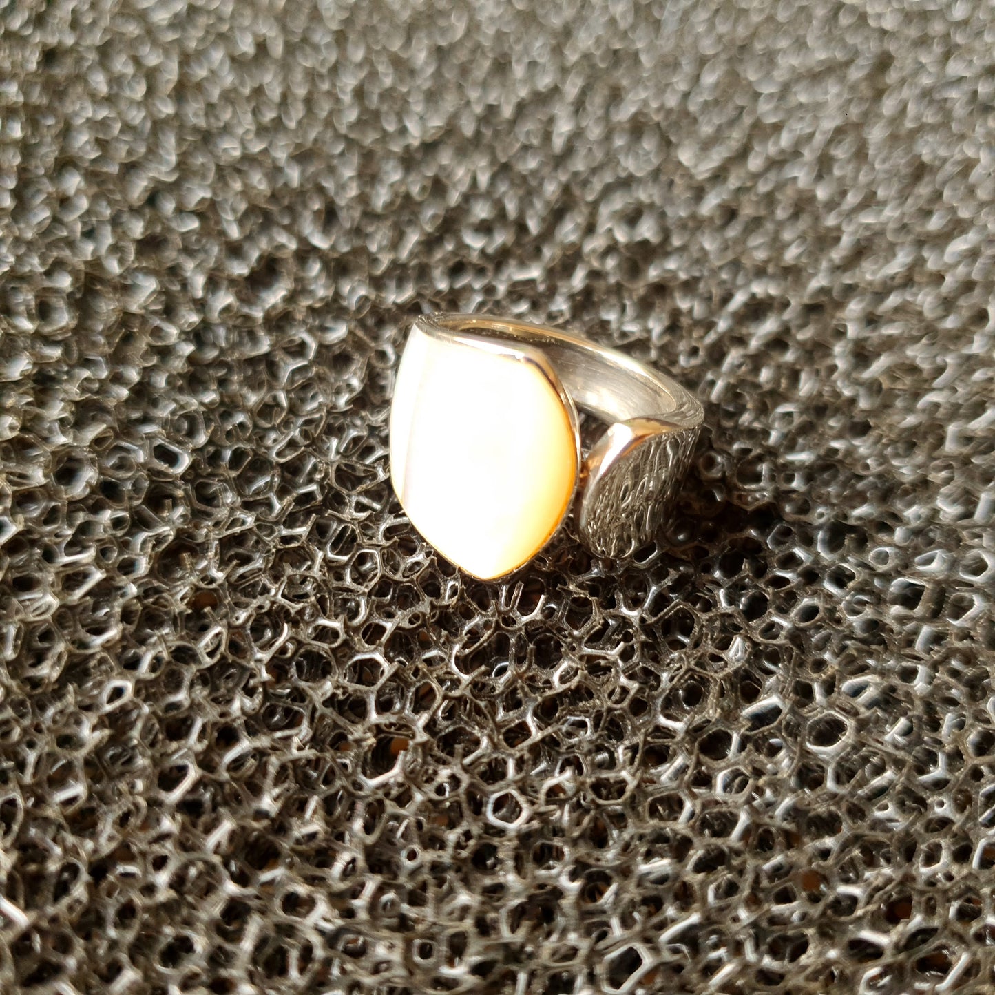 R1341 | Ring