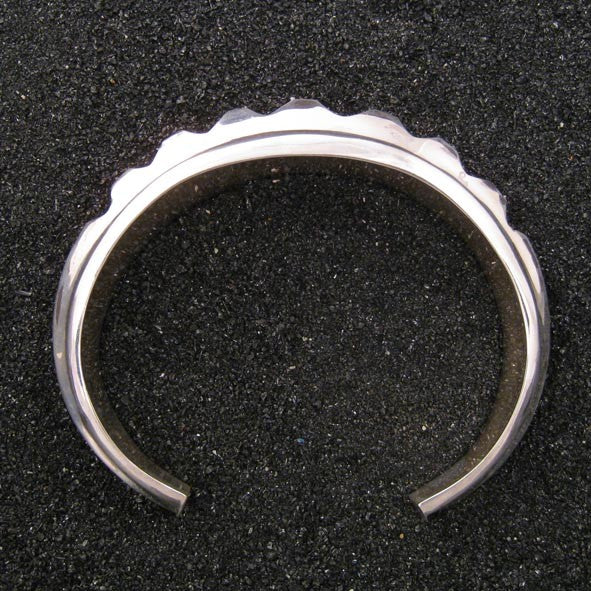 A0304 | bangle