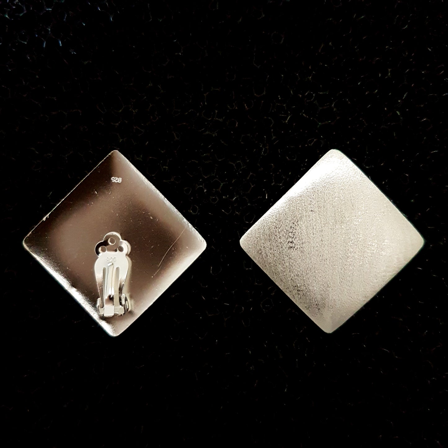 L0069 | ear clips