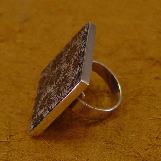 R0961 | Ring
