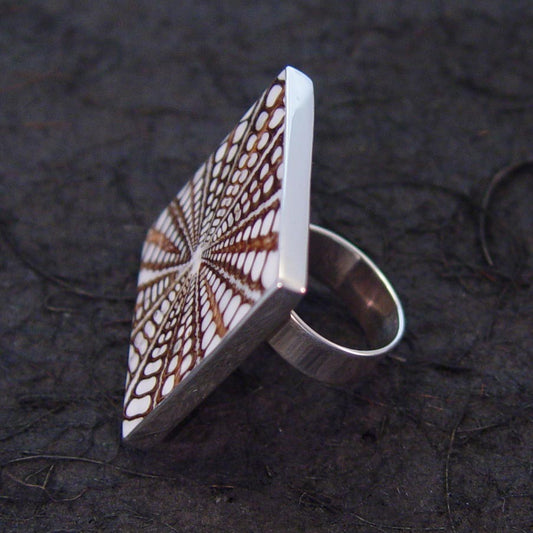 R0966 | Ring