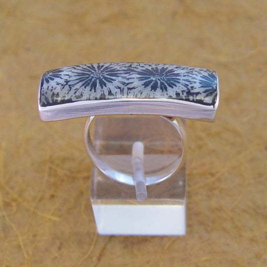 R0978 | Ring