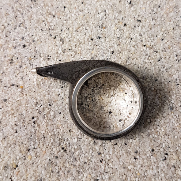 R1049 | Ring