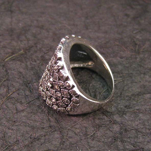 R1072 | Ring