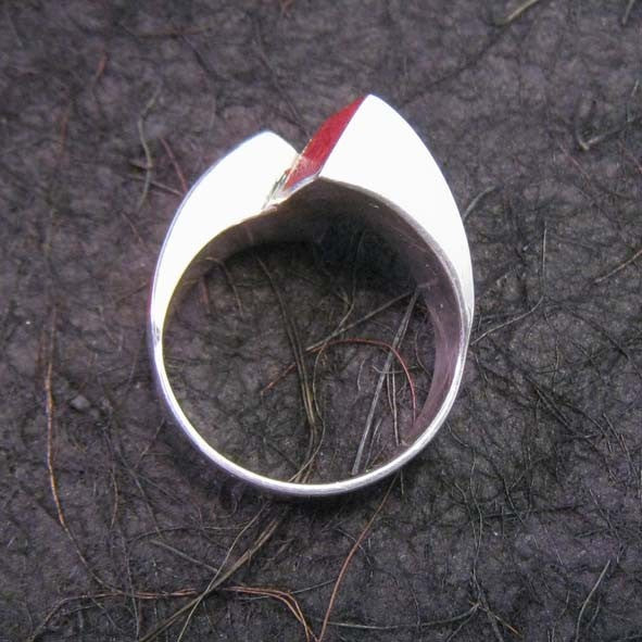 R1121 | Ring