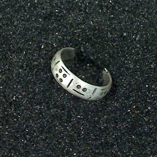 R1267 | Ring
