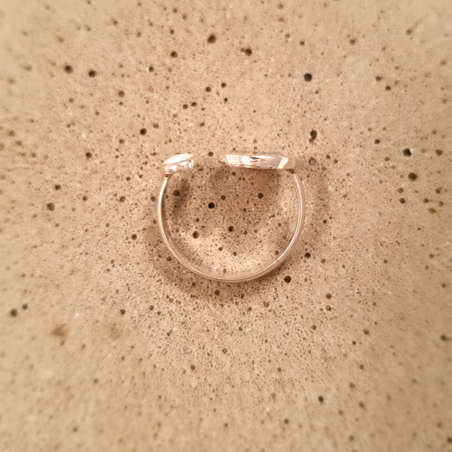 R1306 | Ring