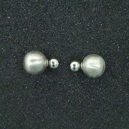 S1479 | ear studs