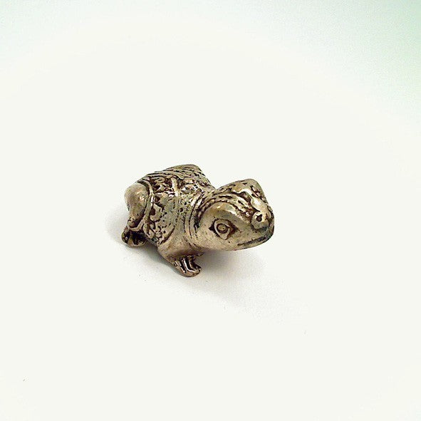 Y0476 | Frosch aus Weißmetall