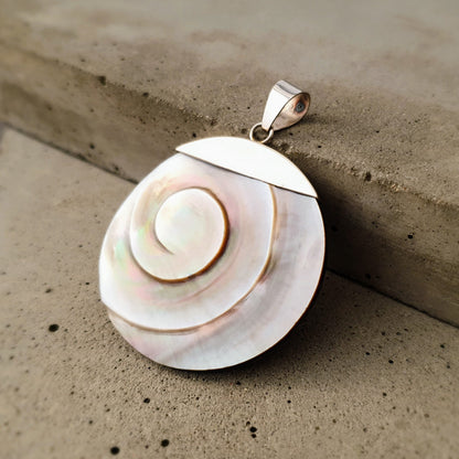 N0636 | chain pendant