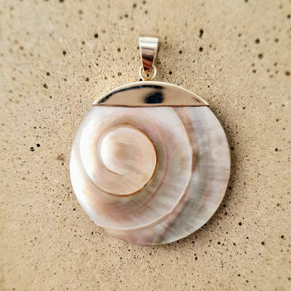 N0636 | chain pendant