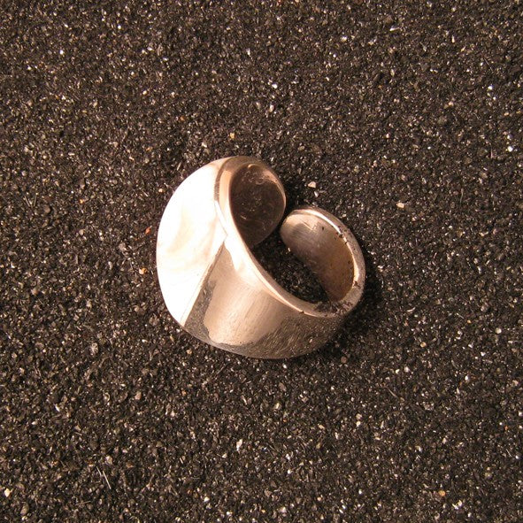 R1109 | Ring