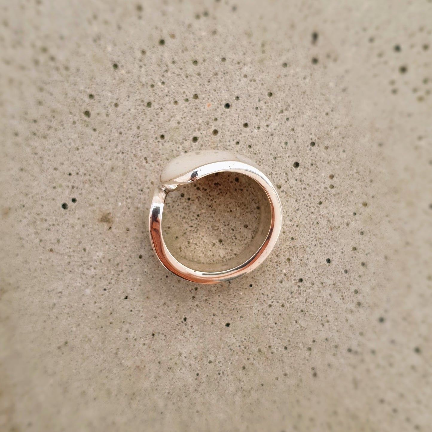 R1341 | Ring