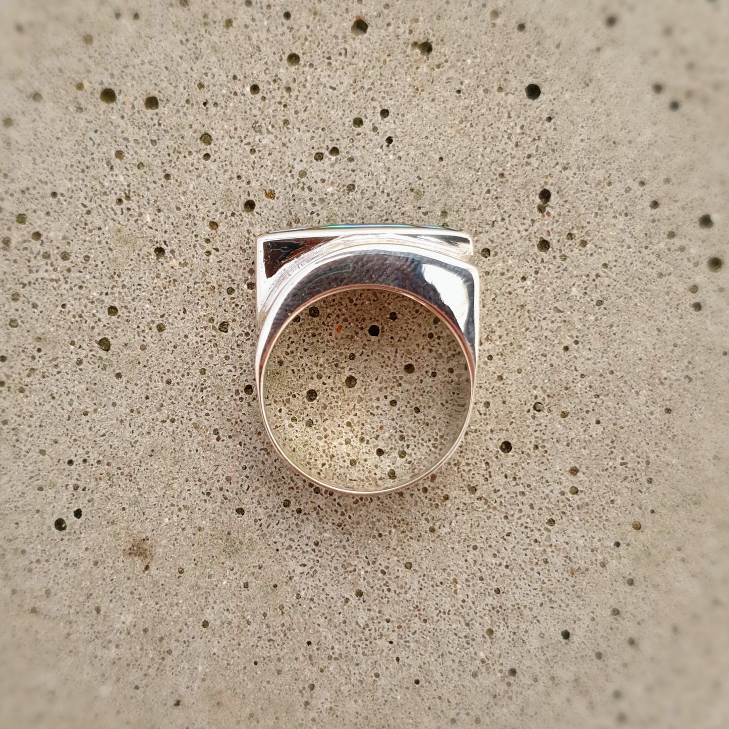 R1343 | Ring