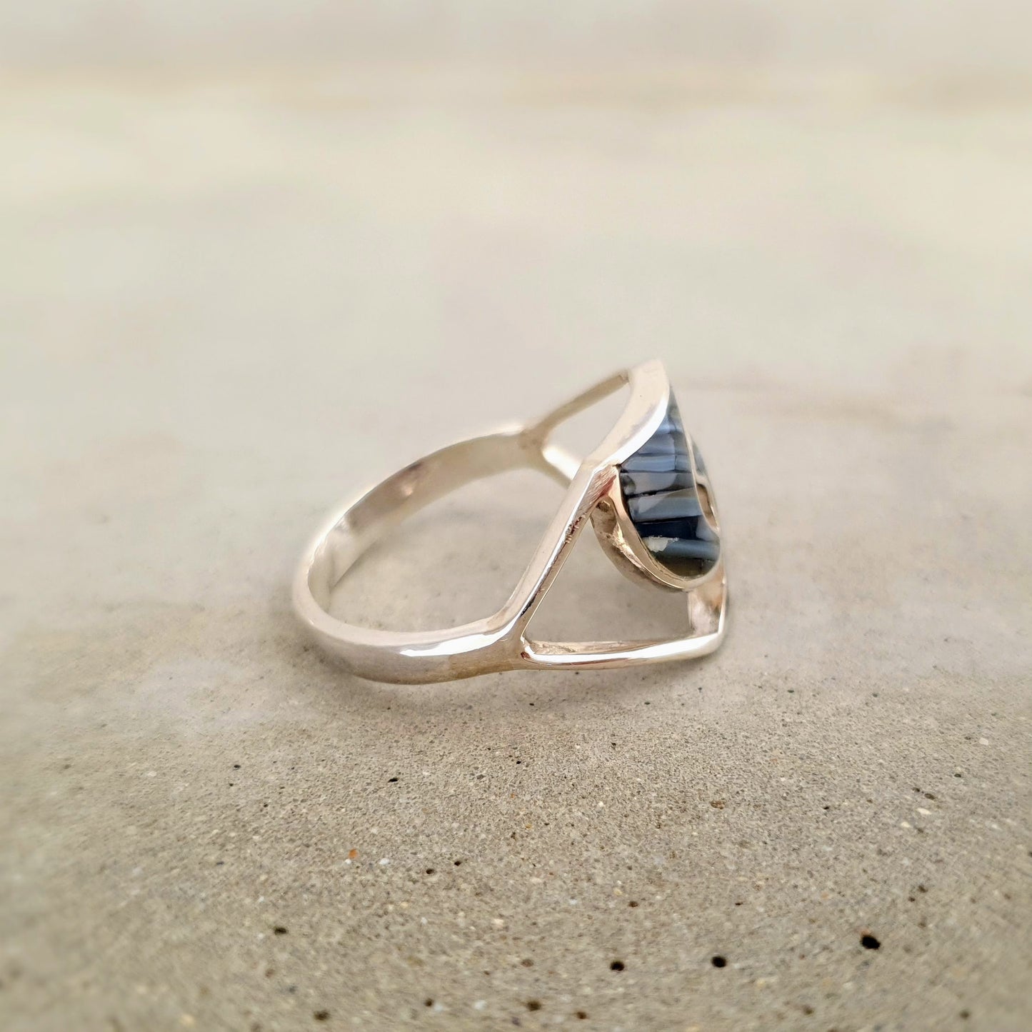 R1348 | Ring