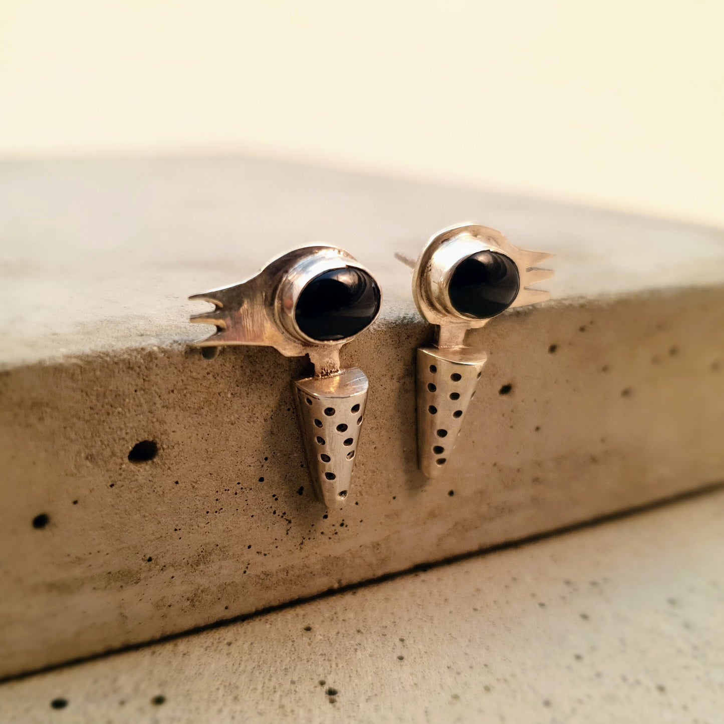 S1605 | Stud earrings