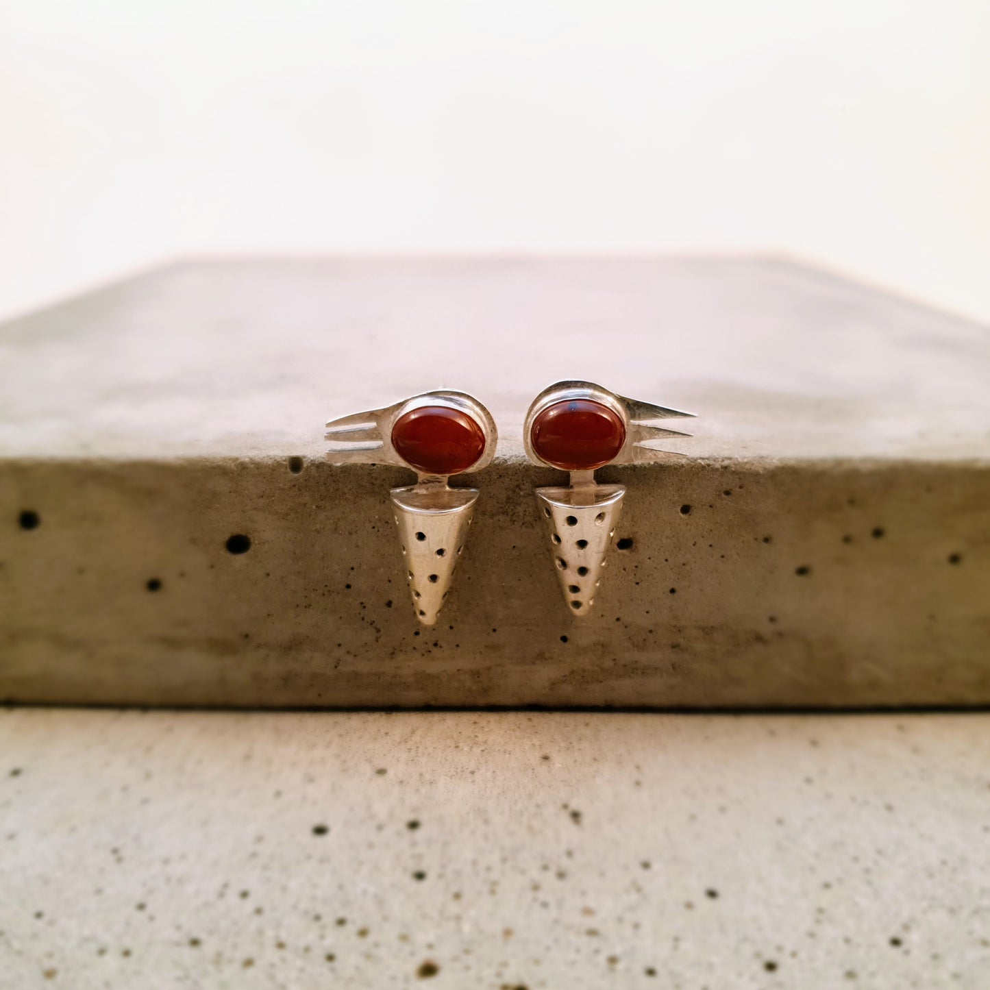 S1606 | Stud earrings