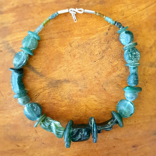 U0100 | Unique necklace