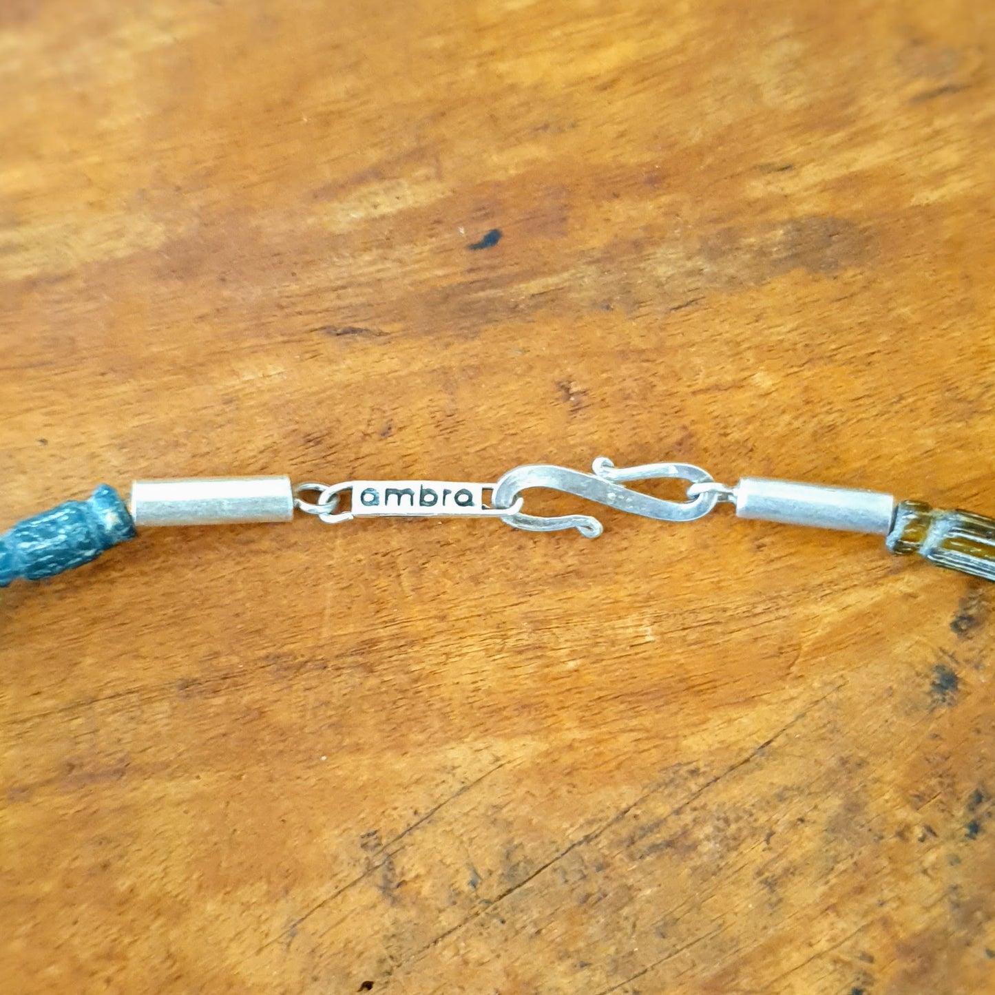 U0100 | Unique necklace