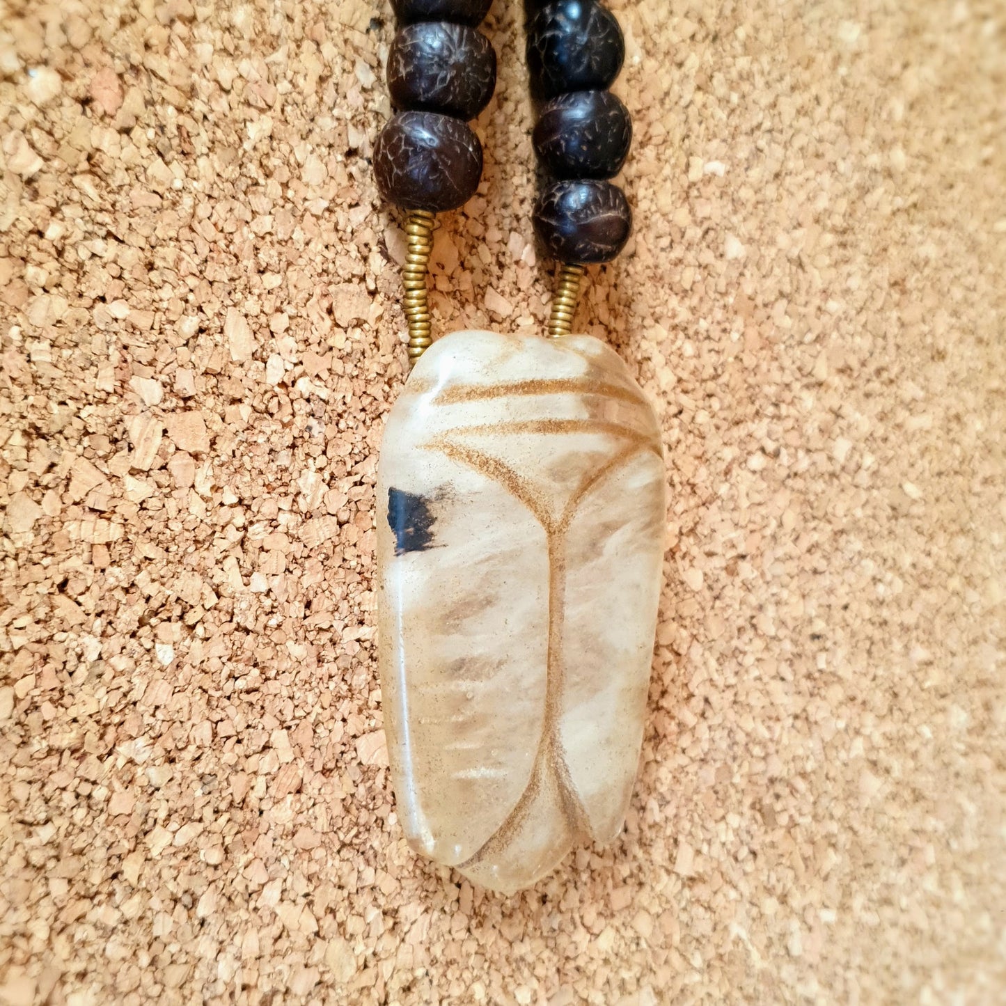 U0136 | Long unique necklace