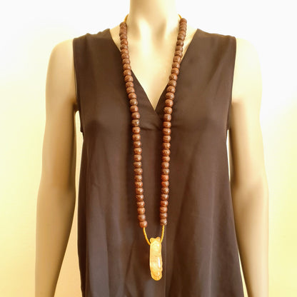 U0137 | Long unique necklace