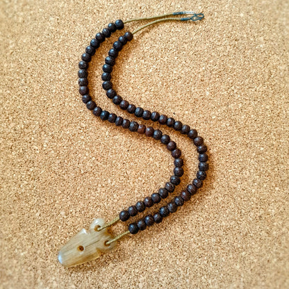 U0138 | Long unique necklace
