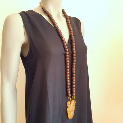 U0138 | Long unique necklace