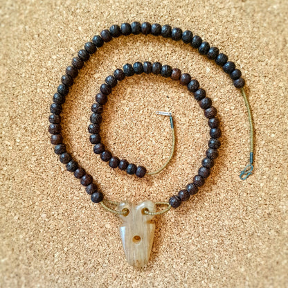 U0138 | Long unique necklace