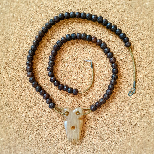 U0138 | Long unique necklace
