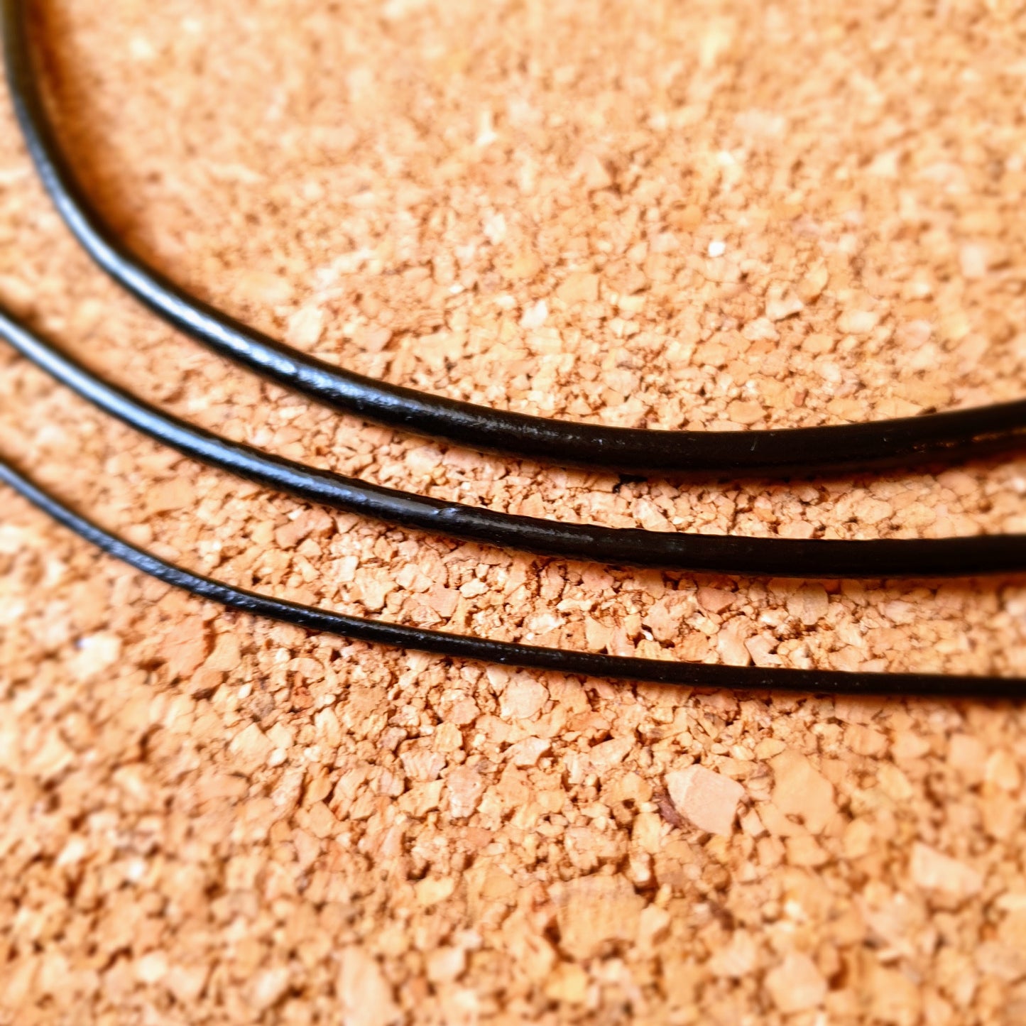 W0322 | Lederband | 2 mm