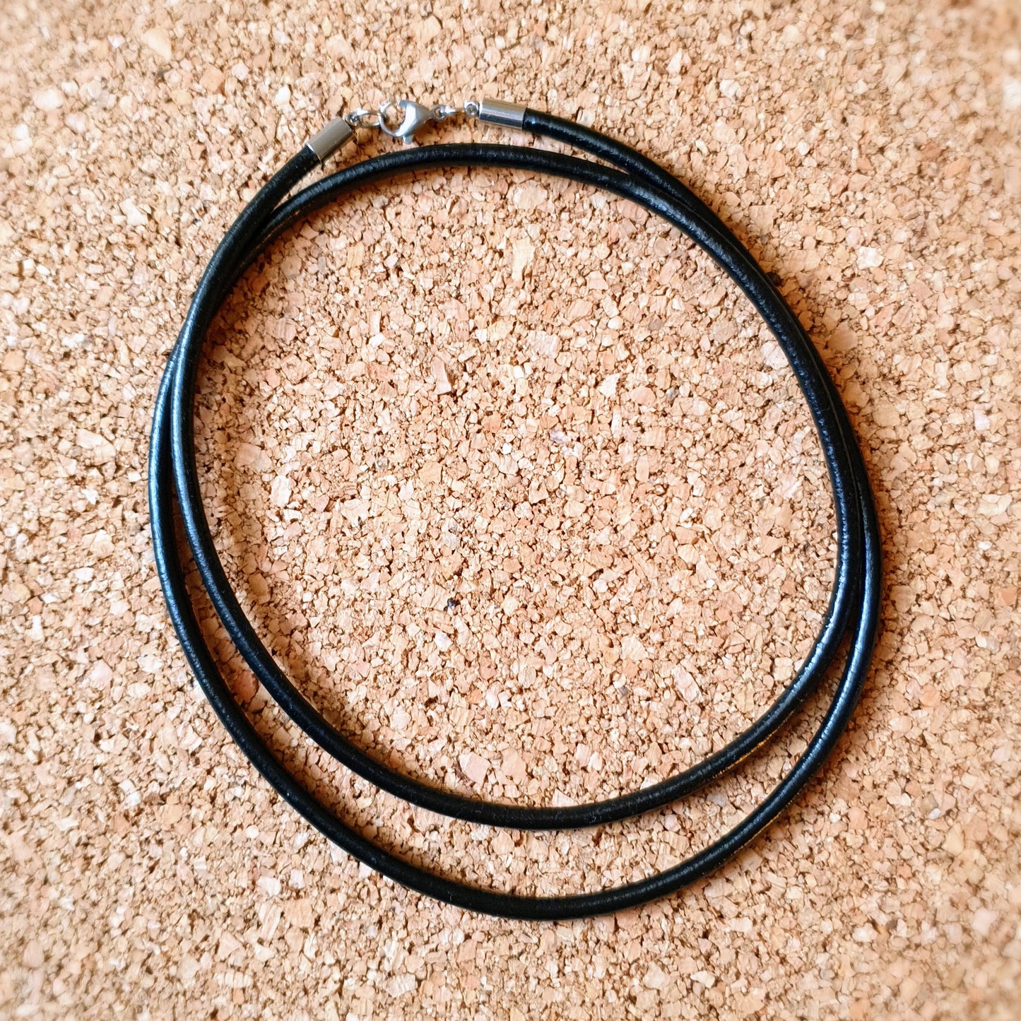 W0324 | Lederband | 4 mm