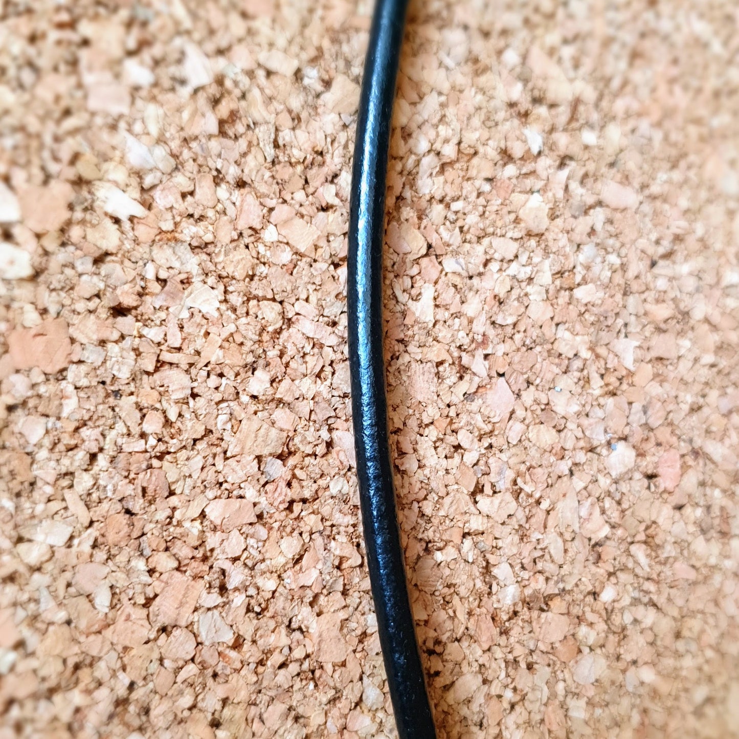 W0324 | Lederband | 4 mm