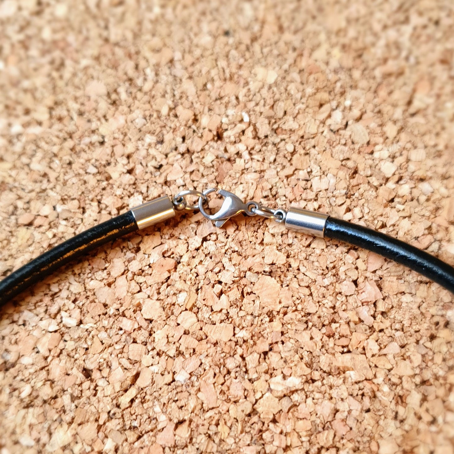W0324 | Lederband | 4 mm