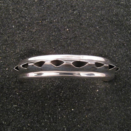A0304 | bangle