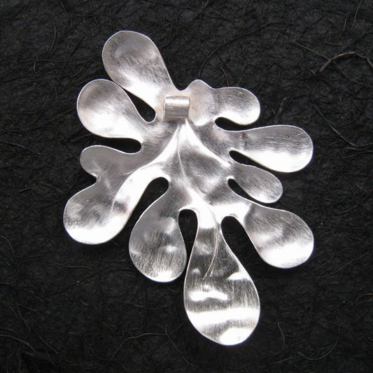 N0639 | chain pendant