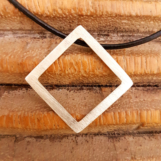 N0784 | chain pendant