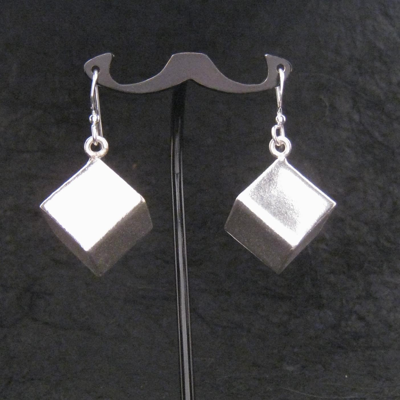 O0627 | earrings