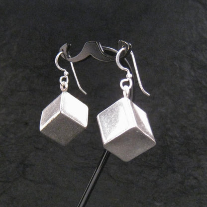 O0627 | earrings