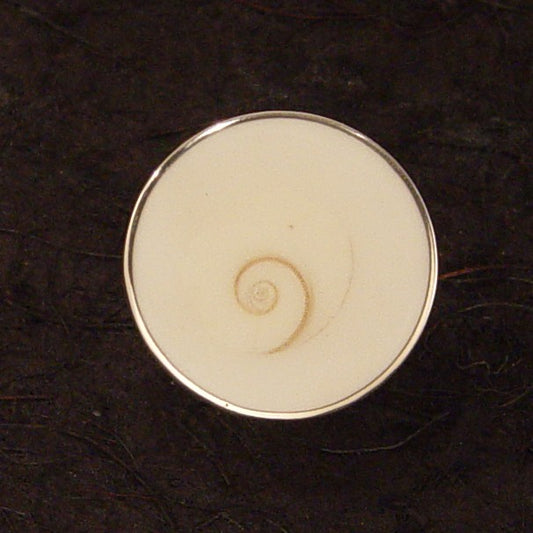R0831 | Ring