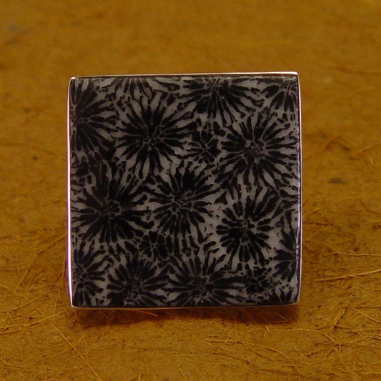 R0961 | Ring