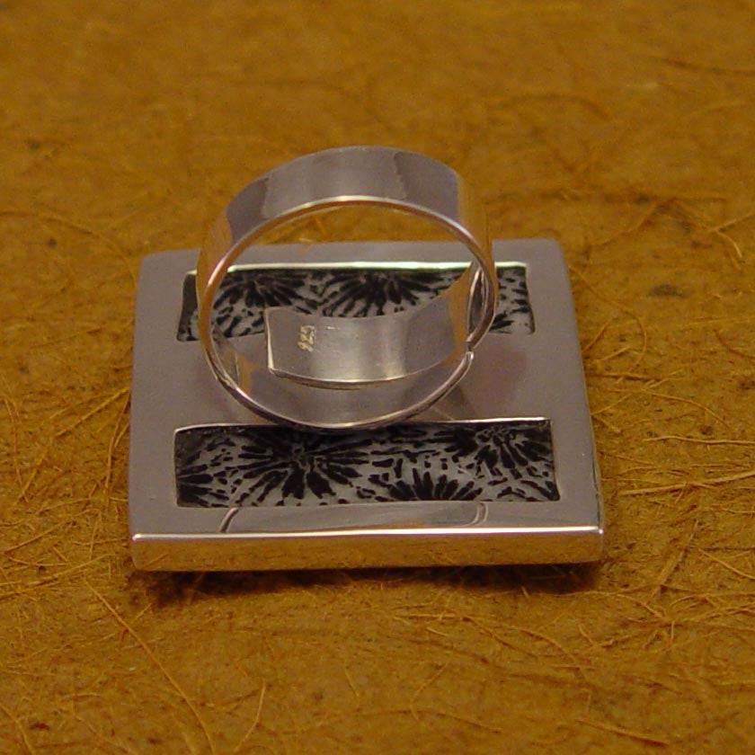 R0961 | Ring