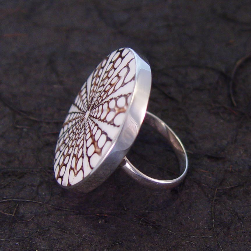 R0965 | Ring