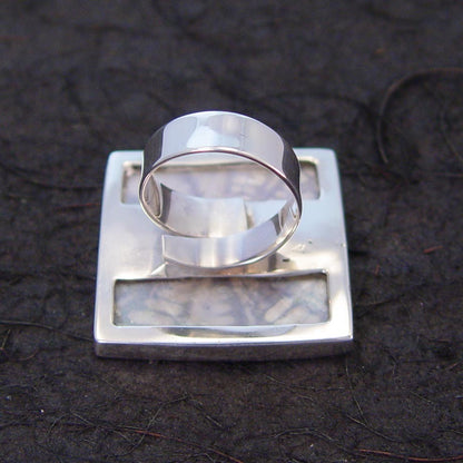 R0966 | Ring
