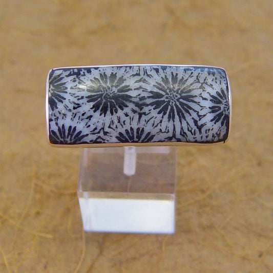 R0978 | Ring