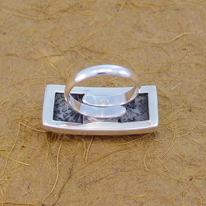 R0978 | Ring