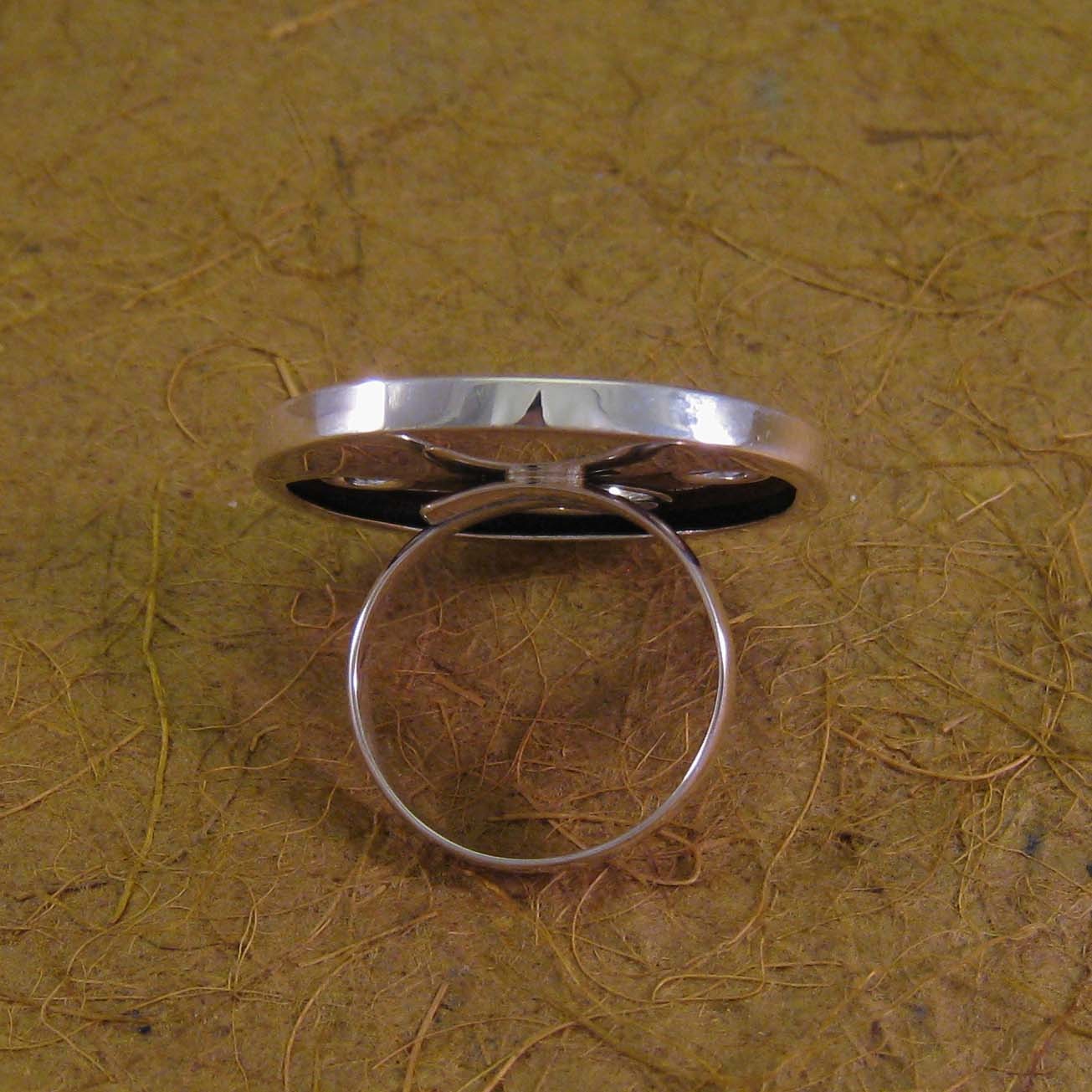 R1040 | Ring