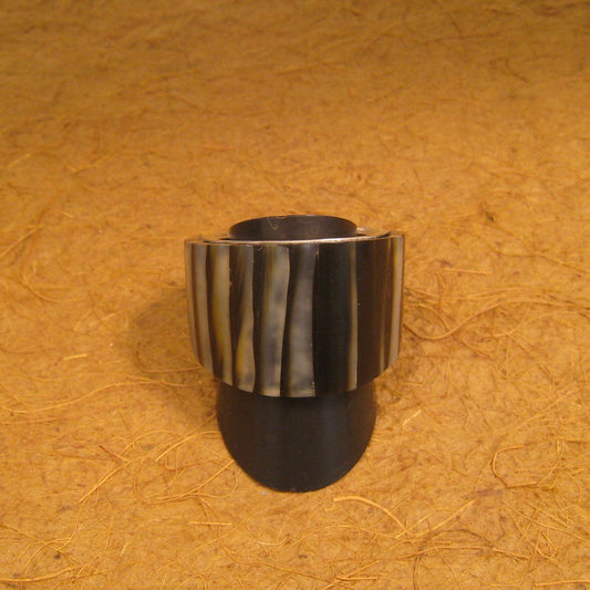 R1051 | Ring