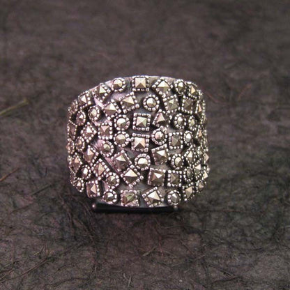 R1072 | Ring