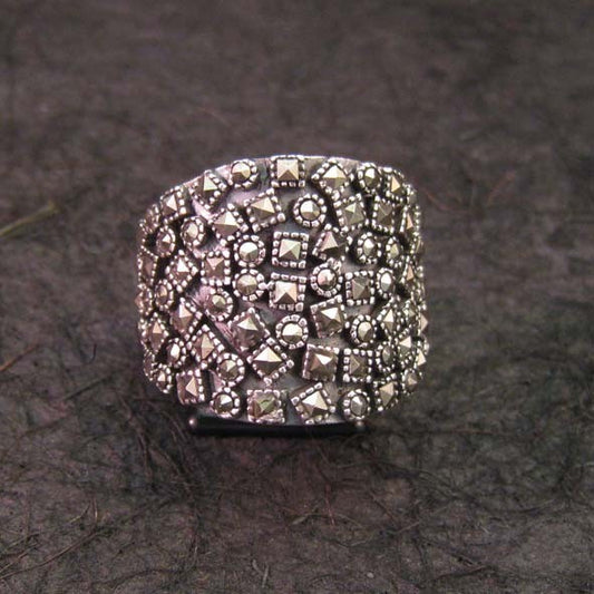 R1072 | Ring