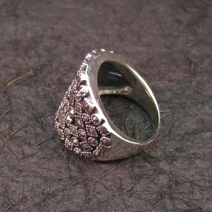 R1072 | Ring